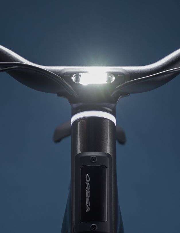 37 diem integrated headlight