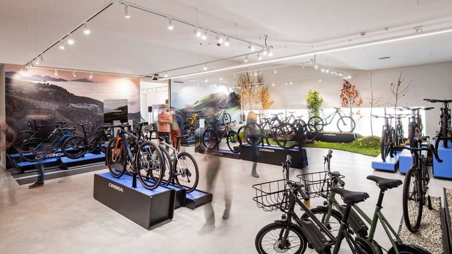 wyposażenie-sklepu-rowerowego