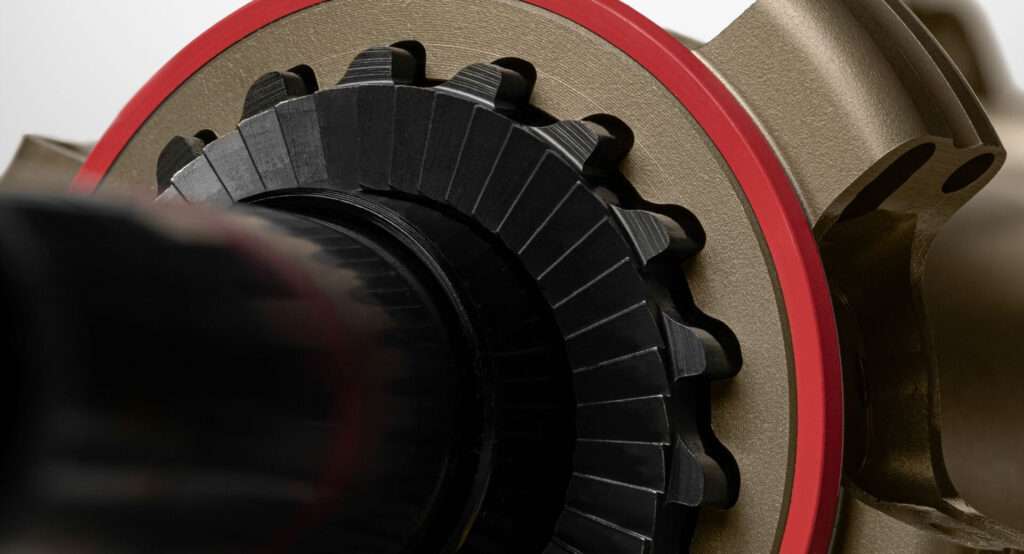 05a hub q10 sharktooth 1922x1040