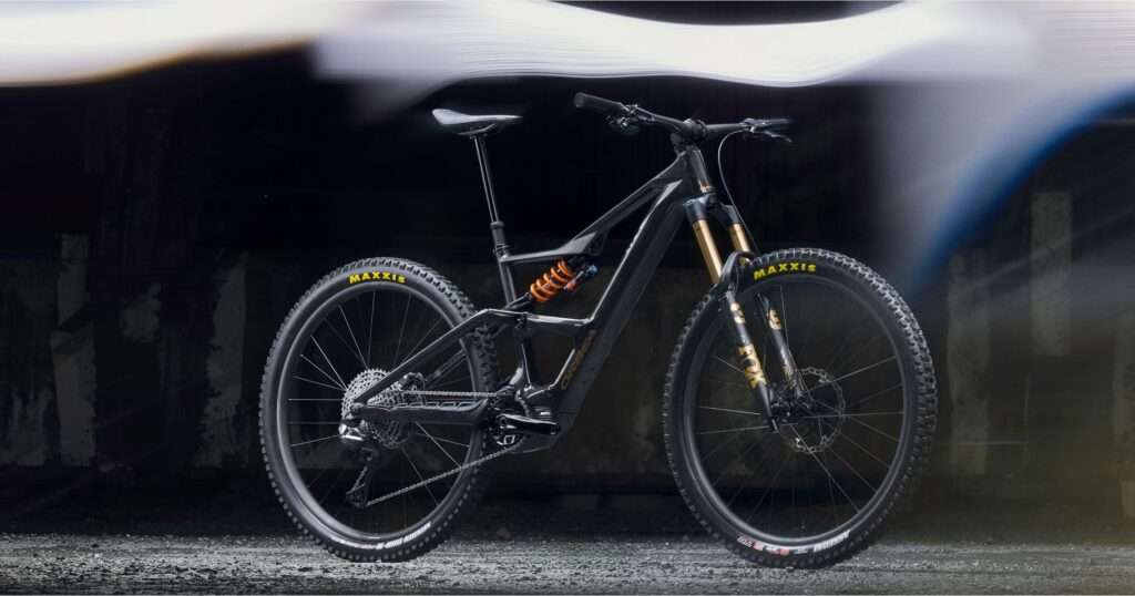 RS18