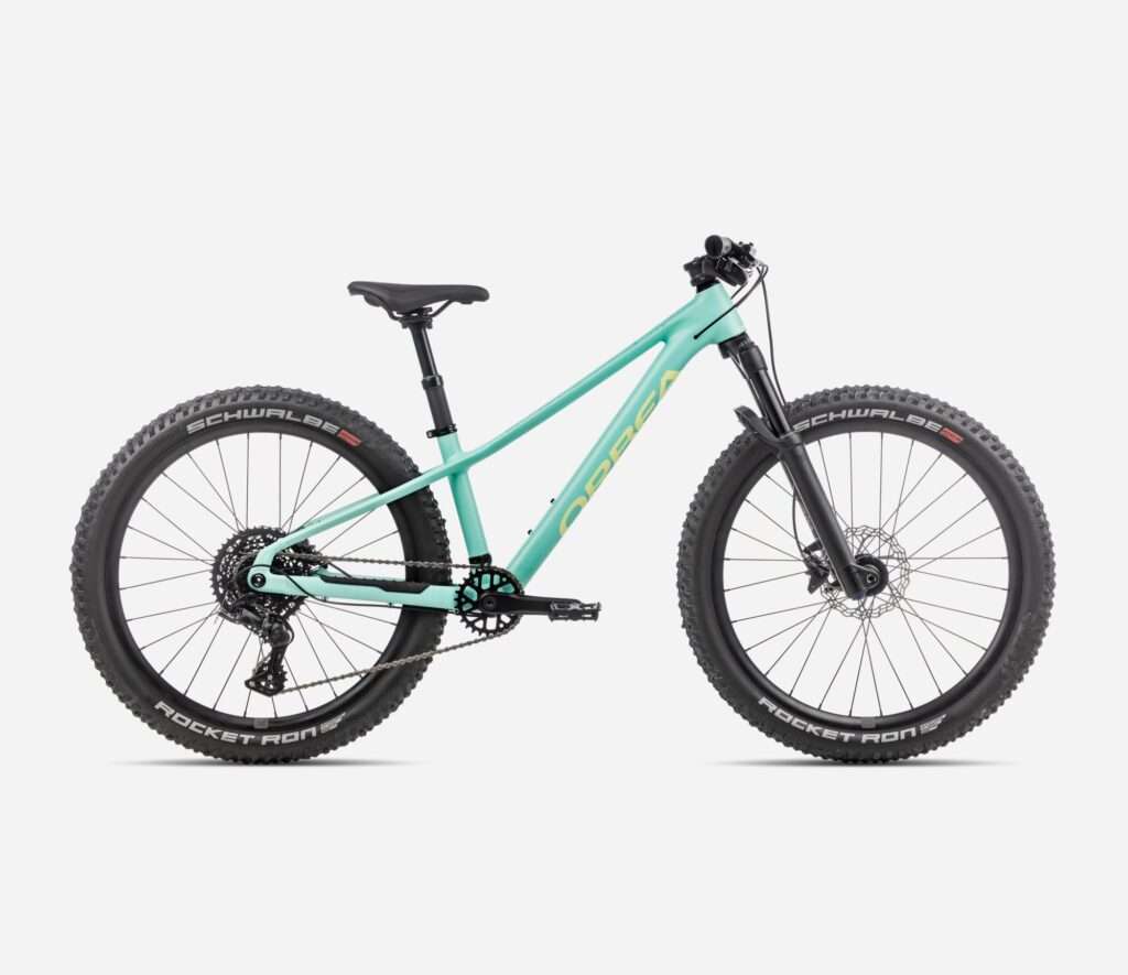 U009TTCC J5 SIDE KIMU 24 H10 TR over 1