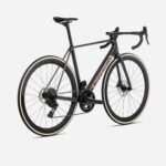 Rower szosowy Orbea Orca M22 LTD PWR 2027 8 U118TTCC A8 BACK ORCA M22 LTD PWR over