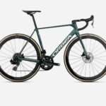 Rower szosowy Orbea Orca M22 LTD PWR 2027 4 U118TTCC AU SIDE ORCA M22 LTD PWR over