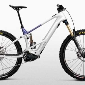Orbea prezentuje nowy Wild LT z silnikiem Avinox M2S. Marząc odważnie. 71 Rower elektryczny Orbea WILD TR M-TEAM 2027
