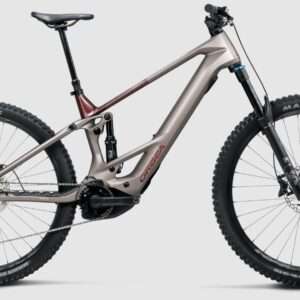 Orbea prezentuje nowy Wild LT z silnikiem Avinox M2S. Marząc odważnie. 42 Rower elektryczny Orbea WILD TR M20 2027